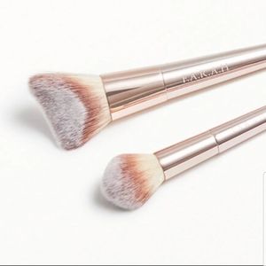 F.A.R.A.H rendezvous brush set